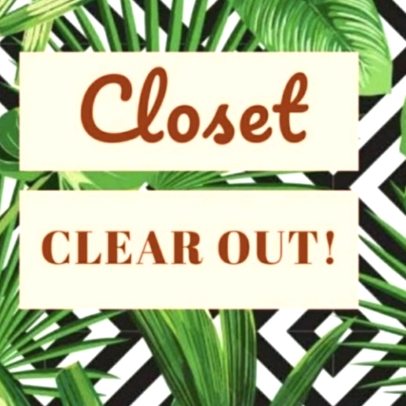 I will drop prices by 10% on Closet Clear Out Days - Picture 1 of 1